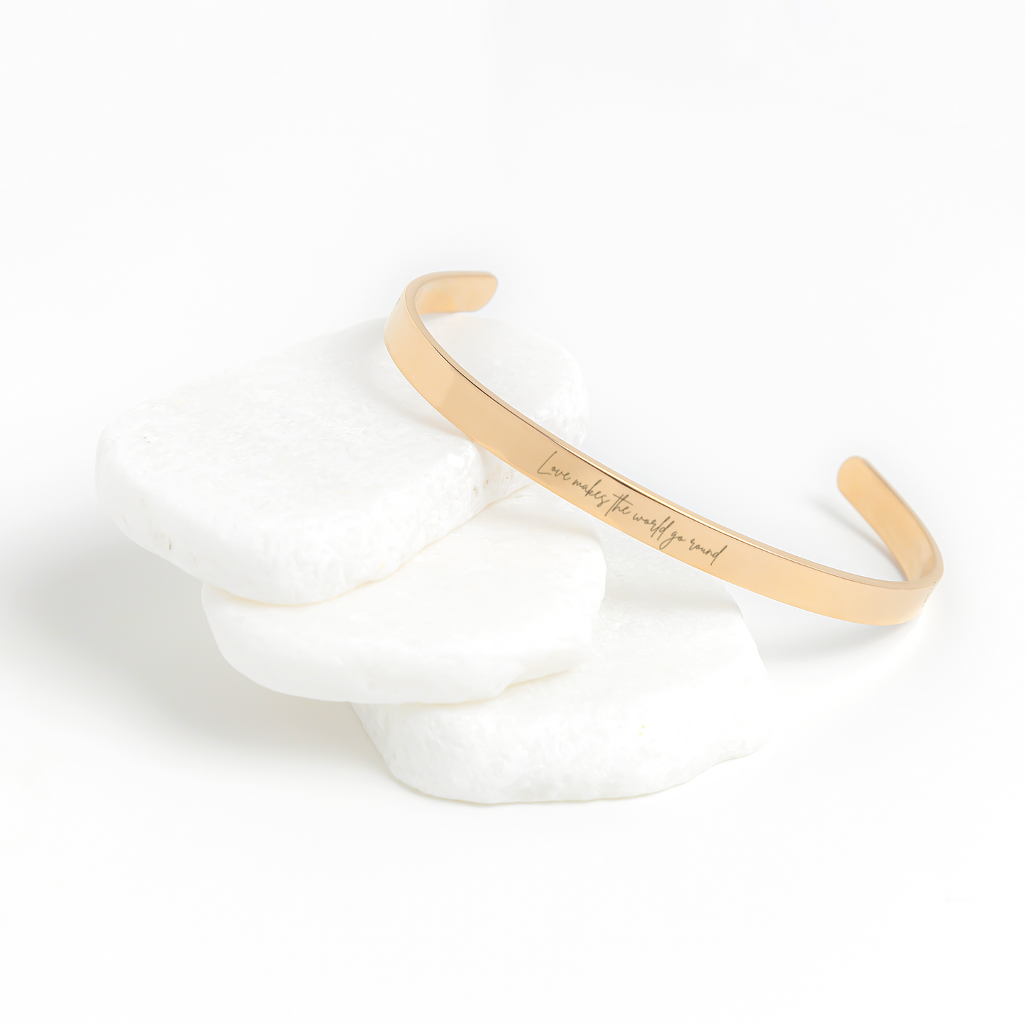 Love_Makes_the_World_Go_Round_Cuff_Rose_Gold_Lifestyle_02_Mockup.png